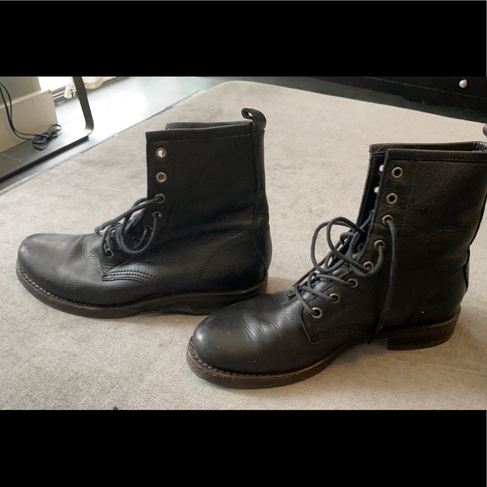 Frye ‘Veronica’ Combat Boots - Black leather size 8